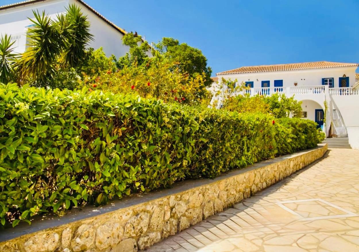Villa Jenny Stylianou Spetses Town Extérieur photo